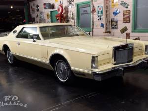 Image 4/49 of Lincoln Continental Mark V (1979)