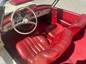 Image 12/30 de Mercedes-Benz 190 SL (1960)