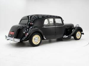 Image 2/15 of Citroën Traction Avant 15&#x2F;6 (1954)