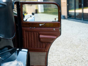 Immagine 27/50 di Rolls-Royce Phantom II Continental Kellner (1931)