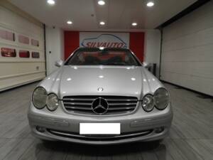 Bild 2/15 von Mercedes-Benz CLK 200 K (2004)