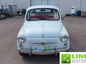 Image 2/10 de FIAT 600 D (1963)