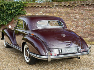 Image 17/50 de Mercedes-Benz 300 S (1953)