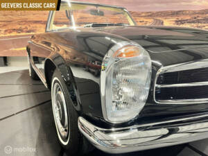 Image 20/46 de Mercedes-Benz 280 SL (1970)