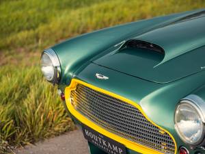 Image 24/48 de Aston Martin DB 4 (1960)