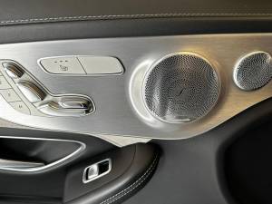 Image 17/33 de Mercedes-Benz C 63 S AMG (2018)
