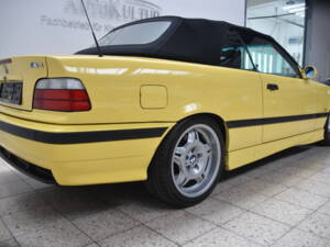 Image 6/28 of BMW M3 (1998)