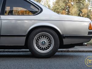 Imagen 7/20 de BMW 628 CSi (1983)