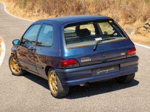 Image 29/87 de Renault Clio I Williams (1994)