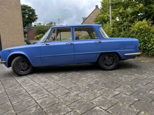 Afbeelding 4/7 van Alfa Romeo Giulia Nuova Super 1600 (1978)