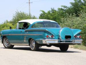 Image 6/13 of Chevrolet Impala Sport Coupe (1958)