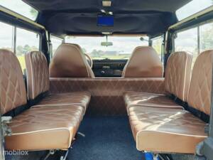 Image 29/39 de Land Rover Defender 90 (1997)