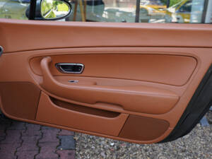Afbeelding 49/50 van Bentley Continental GT (2005)