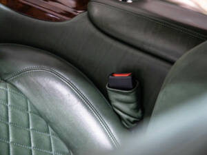 Image 20/26 of Aston Martin DB 7 Zagato (2004)