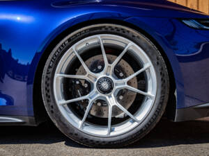 Image 10/50 of Porsche 911 GT3 Touring (2021)