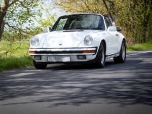 Bild 45/45 von Porsche 911 Carrera 3.2 (1984)