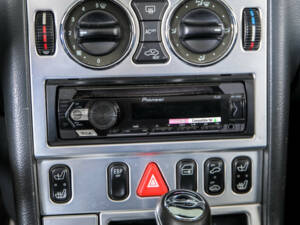 Image 25/50 of Mercedes-Benz SLK 200 Kompressor (2002)