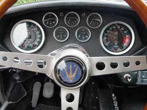 Image 18/50 of Maserati Mistral 4000 (1966)