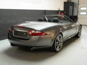 Image 5/46 of Jaguar XKR (2008)