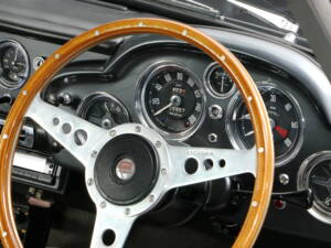 Imagen 15/18 de Aston Martin DB 4 Vantage (1963)