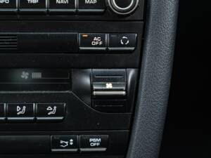 Image 45/50 of Porsche 911 Carrera (2009)