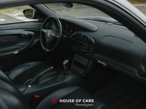 Image 21/39 of Porsche 911 Carrera (2002)