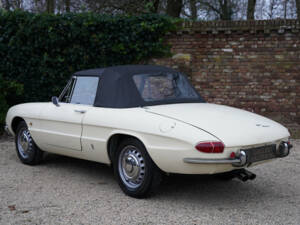 Immagine 12/50 di Alfa Romeo 1600 Spider Duetto (1967)