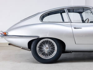 Image 32/42 de Jaguar Type E 3.8 (1963)