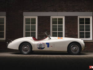 Image 3/24 of Jaguar XK 120 SE OTS (1954)