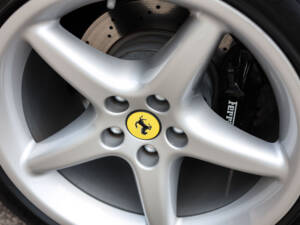 Image 68/72 de Ferrari 550 Maranello (1997)