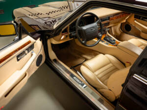 Image 27/50 of Jaguar XJS 6.0 (1994)