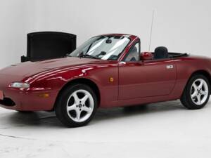 Immagine 1/15 di Mazda MX-5 1.6 (1991)