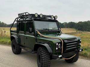 Image 1/5 de Land Rover Defender 110 (2005)