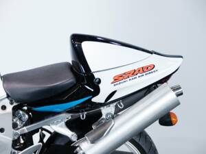 Bild 27/50 von Suzuki DUMMY (1999)