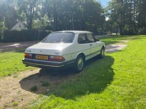 Bild 5/7 von Saab 900 SE 2.0i 16V (1990)