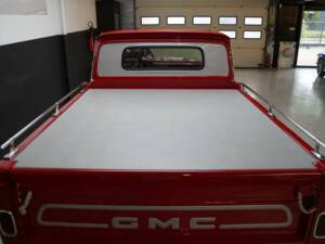 Immagine 37/50 di GMC C10 Fleetside (1965)