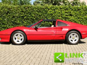 Bild 2/10 von Ferrari 208 GTS Turbo (1984)