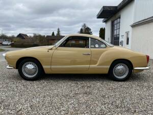 Image 2/42 de Volkswagen Karmann Ghia 1600 (1970)