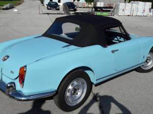 Afbeelding 17/18 van Alfa Romeo Giulia 1600 Spider Veloce (1965)