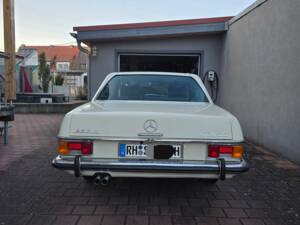 Image 4/9 of Mercedes-Benz 250 C (1972)
