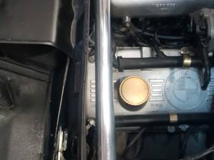 Image 44/53 of BMW 3.0 CSi (1972)