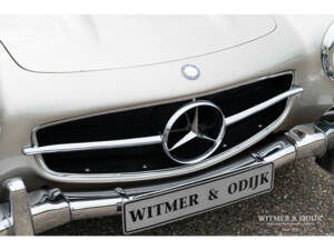 Afbeelding 34/45 van Mercedes-Benz 300 SL &quot;Gullwing&quot; (1989)