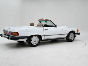Image 2/15 of Mercedes-Benz 560 SL (1988)