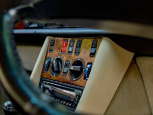 Image 19/50 of Mercedes-Benz 500 SEC (1989)