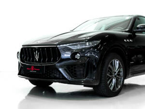 Bild 6/60 von Maserati Levante Diesel (2020)