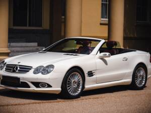 Imagen 20/25 de Mercedes-Benz SL 550 (USA) (2007)