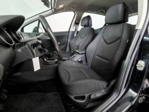 Bild 19/48 von Peugeot 308 1.6 VTi 120 Break (2008)