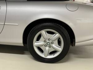 Afbeelding 12/17 van Jaguar XK8 4.0 (2002)
