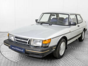 Image 17/42 of Saab 900 Turbo (1984)