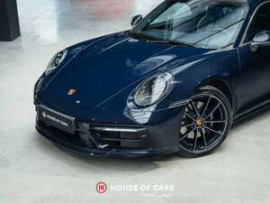 Image 11/50 de Porsche 911 Carrera 4S &quot;Belgian Legend Edition&quot; (2020)